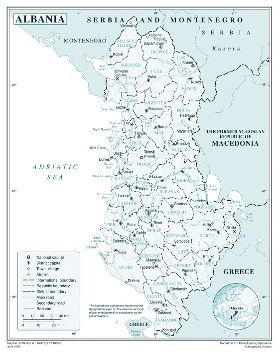 Large political and administrative map of Albania