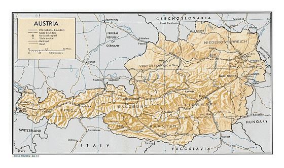 Political and administrative map of Austria - 1977