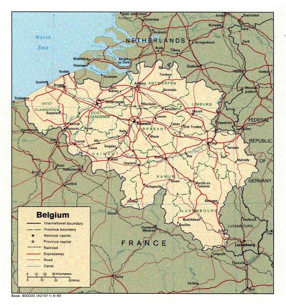 Political and administrative map of Belgium - 1985