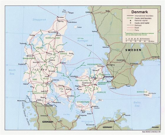 Political and administrative map of Denmark - 1999