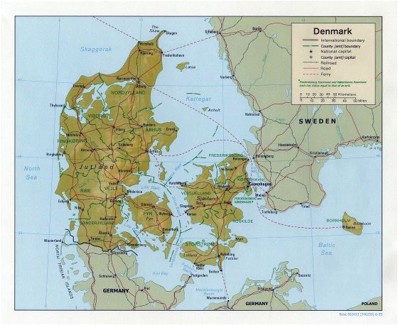 Political and administrative map of Denmark - 1999